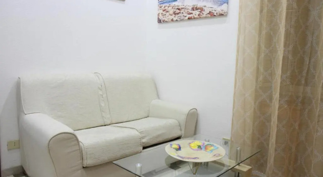 Fira's Home, Buchen Sie Hotel Neapel Kampanien