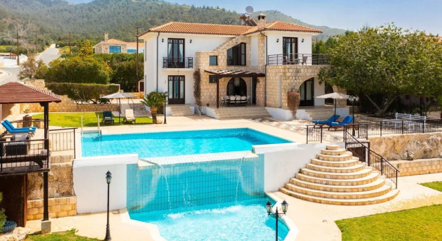 Villa Minoas Large Private Pool Walk to Beach Sea Views A C Wifi Eco-friendly - 2565