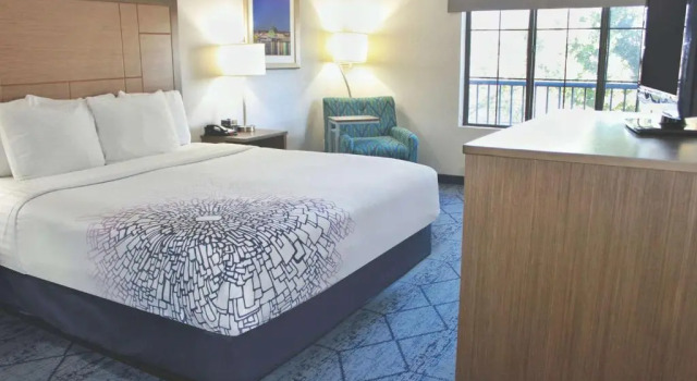 Номер Standard La Quinta by Wyndham NE Long Beach/Cypress