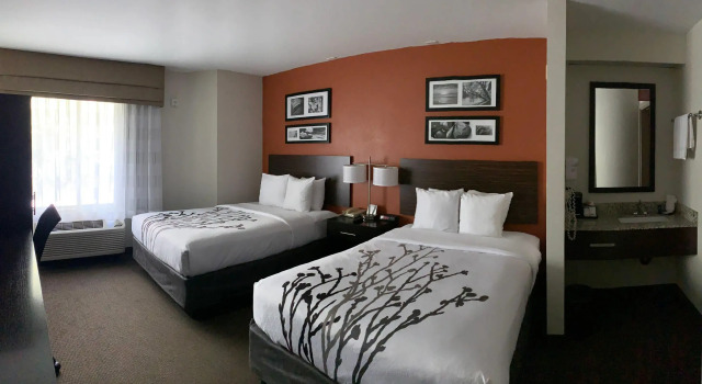 Четырёхместный номер Standard Sleep Inn Phoenix North I-17