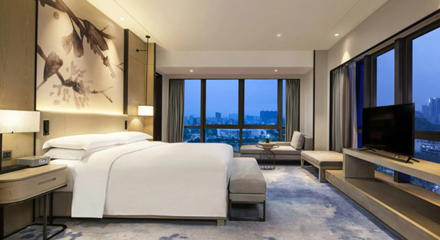 DoubleTree by Hilton Hotel Shenzhen Longhua