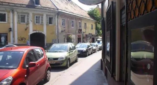 Rimska ulica Apartments Tour As