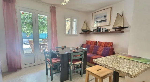 Confortable appartement climatisé à 25m de la plage