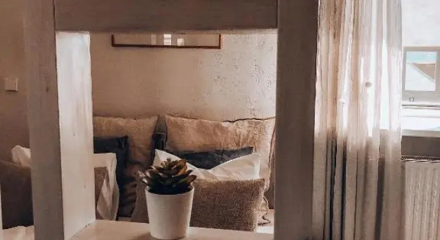 Old Town Apartment