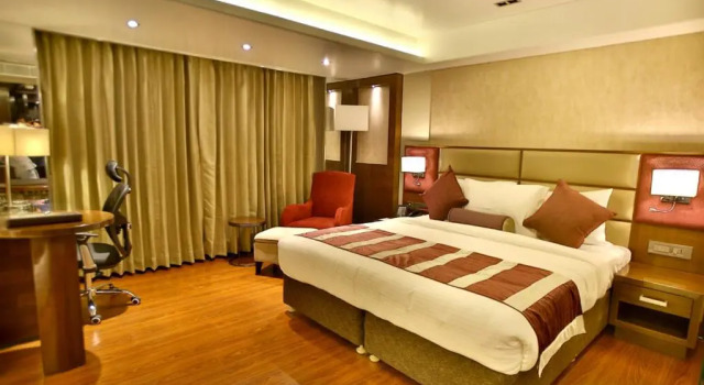 Номер Deluxe Regenta Central the Crystal Kanpur