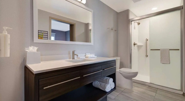 Двухместный люкс c 1 комнатой Home2 Suites By Hilton Petaluma