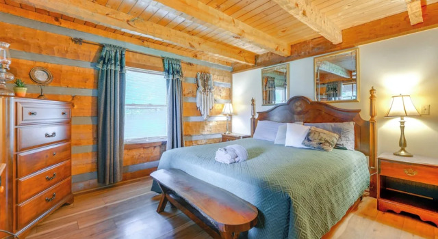 Gatlinburg Smoky Mountain Cabin ~ 1 Mi to Park, Забронировать Отель СПА-отели Гатлинберг, SPA-услуги
