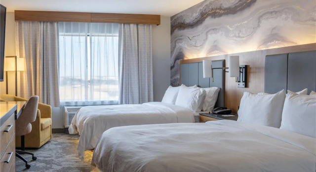 Четырёхместный номер Standard Doubletree By Hilton Fort Worth Fossil Creek