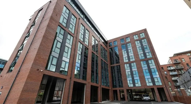 3 bed City Centre Apartment