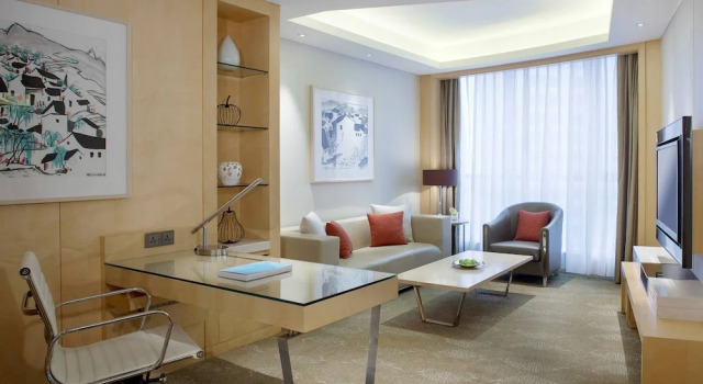 Двухместный люкс Deluxe Courtyard by Marriott Hangzhou Qianjiang