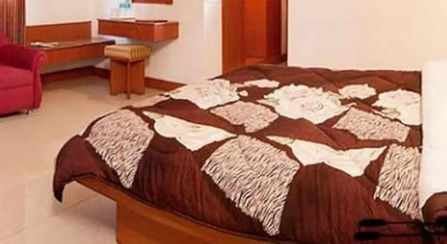 Atithi Palace, Book Hotel Hoteller i Bhagalpur med parkering, Parkering