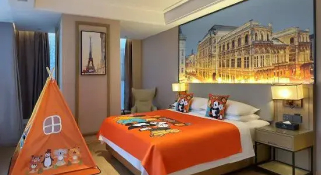 Семейный люкс Vienna International Hotel