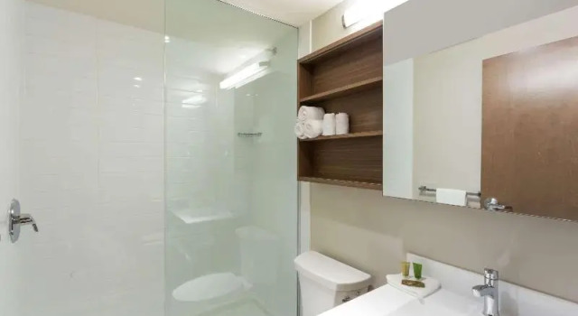 Номер Business Microtel Inn and Suites by Wyndham Kitimat