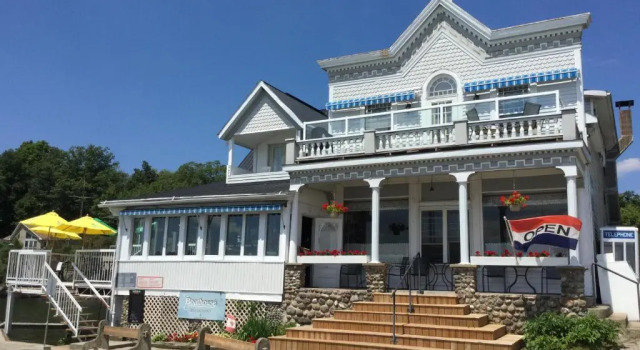 Люкс Boathouse Country Inn