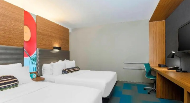 Четырёхместный номер Aloft Aloft by Marriott Harlem