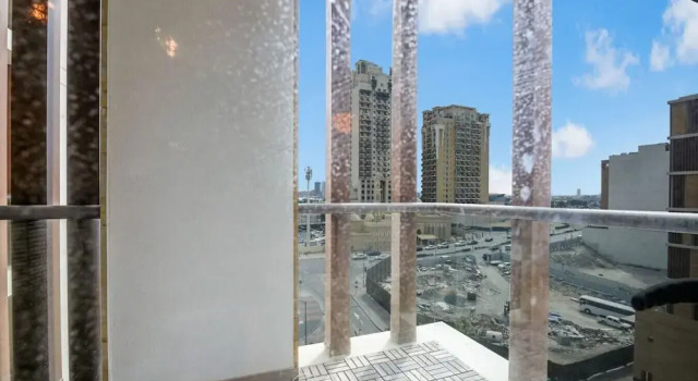 Апартаменты Manzil - Stylish 2BR nr Metro Station Al Jaddaf