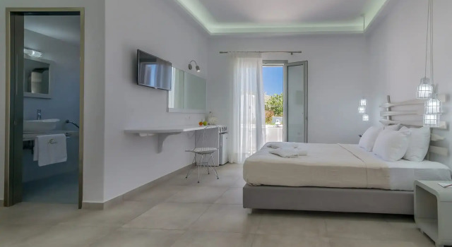 Трёхместный номер Deluxe с частичным видом на море Olea Bay Hotel