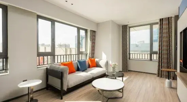 Люкс Holiday Inn Express TAIZHOU CITY CENTER by IHG
