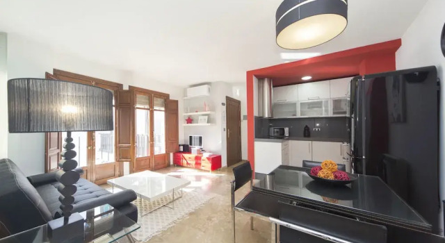 Loft Dalahorra - Albayzin, Забронировать Отель Альбайсин Гранада, рядом с Музей народных традиций и искусств Los Tiros de Granada