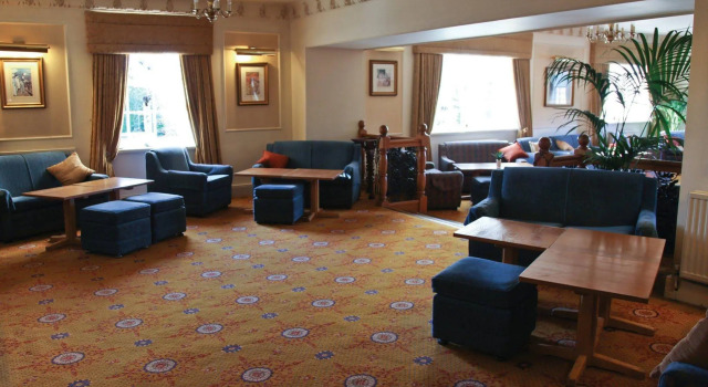 Best Western Strathaven Hotel, Забронировать Отель Отели Ланаркшир с парковкой, Парковка