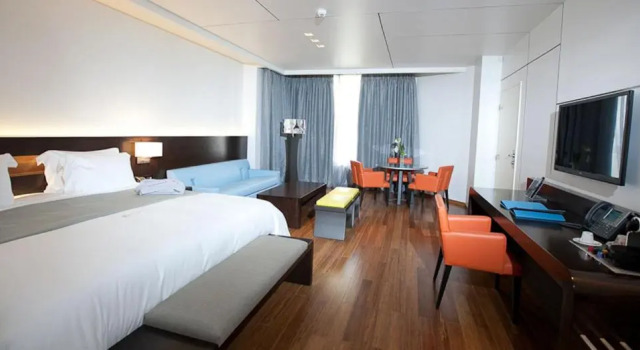 Клубный люкс Eko Hotel Signature