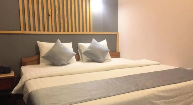 Na Nue Hotel
