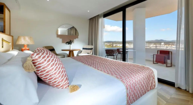 Двухместный номер Deluxe с видом на море TRS Ibiza Hotel