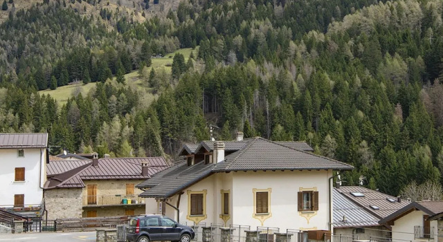 Апартаменты Chalet Ferrari in Ponte di Legno