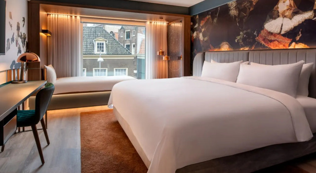 Трёхместный номер Renaissance Amsterdam Hotel