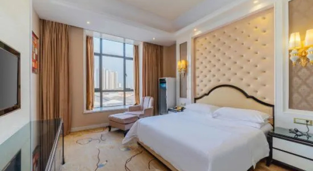 Двухместный люкс Deluxe с видом на улицу Vienna Hotel Foshan Nanzhuang Ceramics Headquarter