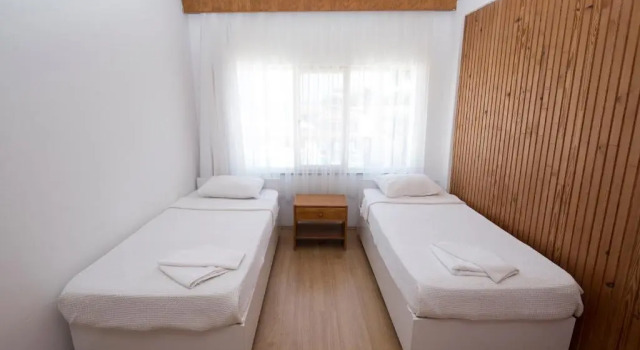 Четырёхместный номер Standard с балконом Otel Diyojen