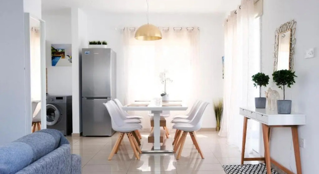 Nissini Blanco, 3 bedroom villa with private pool, 5 min to the beach