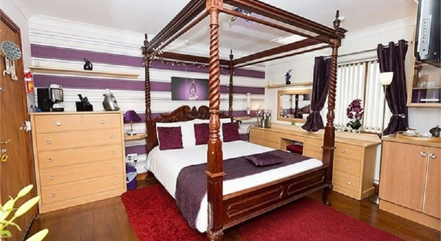 Castle Lodge - Brecon Beacons Accommodation, Забронировать Отель «постель и завтрак» Мэйскар Южный Уэльс