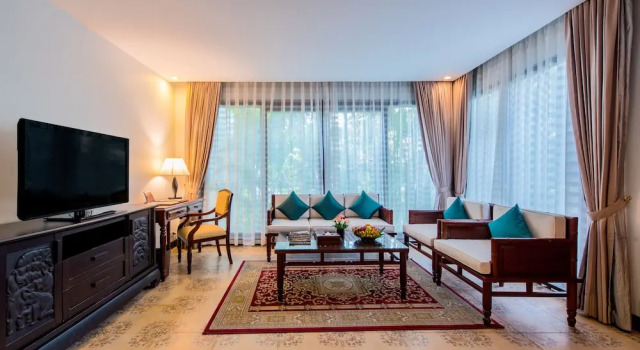 Студия Angkor Palace Suite & Villa