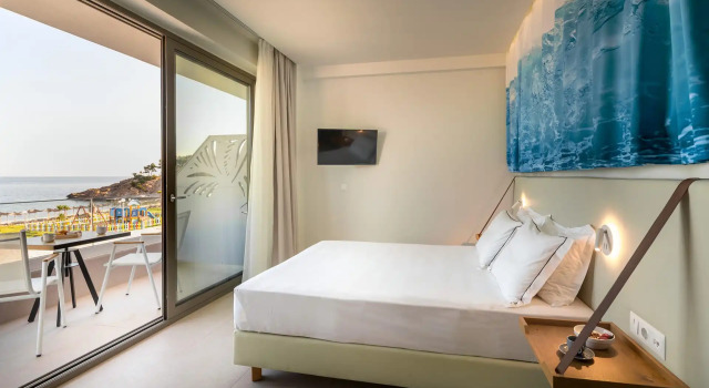 Полулюкс Deluxe c 1 комнатой Курорт Hotel Blue Dream Palace Tripiti Resort