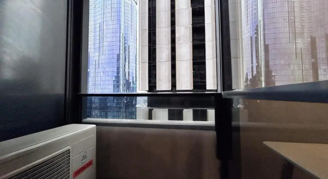 Relaxing 1BR1BA apartment in Melbourne CBD, Забронировать Апартаменты/квартира Отели Мельбурна с бассейном, рядом с Scots Church, Бассейн