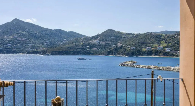 Niovi Sea View Apartments