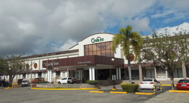 Circle Inn Hotel and Suites Bacolod, Забронировать Отель Баколод Negros Occidental, рядом с Negros Museum