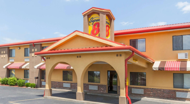 Super 8 - Exit 22 - Bowling Green, Rezerwuj Hotel Bowling Green 