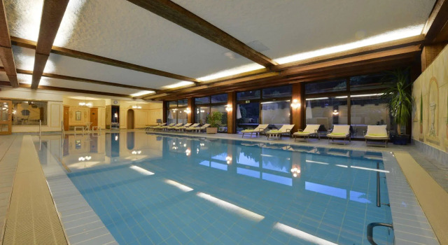 Ringhotel Mönch`s Waldhotel, Забронировать Отель Унтеррайхенбах Landkreis Karlsruhe