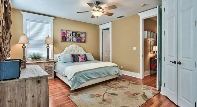 DESTIN BEACH THERAPY 4 Bedroom Holiday Home by Five Star Properties