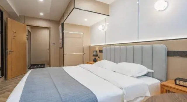 Люкс Privilege Kaiman Top Floor High Altitude Hotel (Taikoo Li Branch)