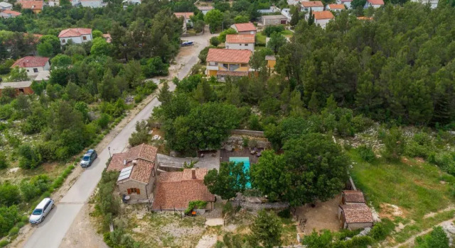 Вилла Villa Stone House Magarac