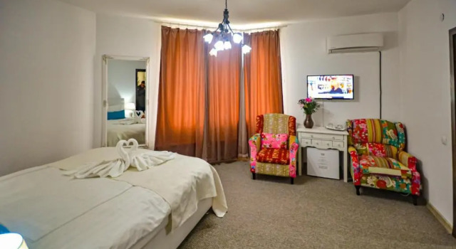 Noblesse House