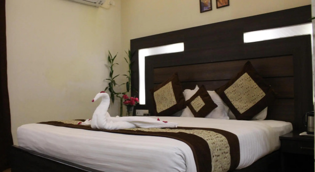 Hotel Samrat, Забронировать Отель Отели штата Махараштры 3 звезды, 3*
