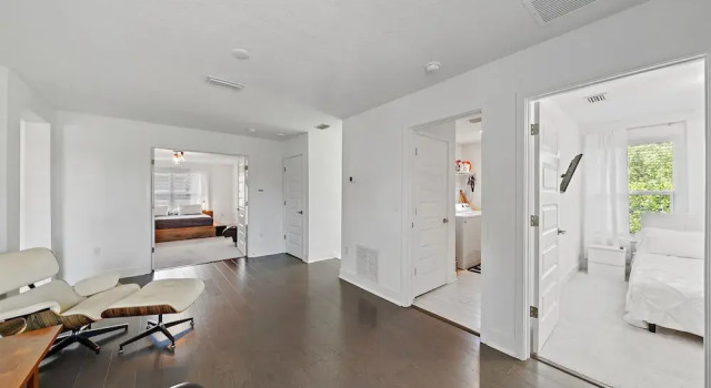 Urban Minimalist Escape 4 Bedroom Home