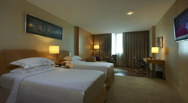 Двухместный номер Deluxe Royale Chulan The Curve