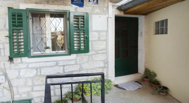Apartment Pera, Prenota Appartamento Splitska 
