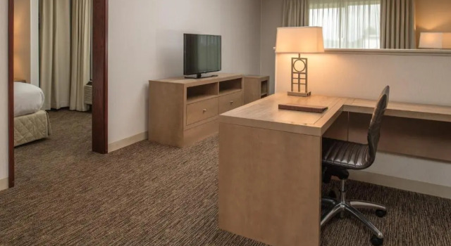 Люкс c 1 комнатой Отель DoubleTree by Hilton Salem, Oregon