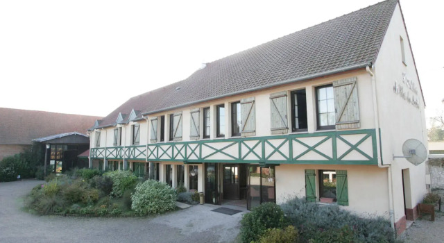 Logis Hôtel Le Clos Du Moulin, Varaa Hotelli  